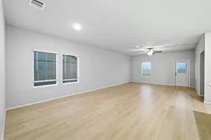 204 Quail Convey Dr, Jarrell, TX 76537 - Photo 9