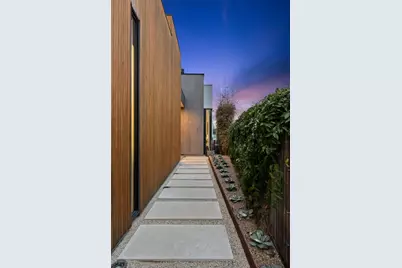 910 W Johanna Street, Austin, TX 78704 - Photo 29