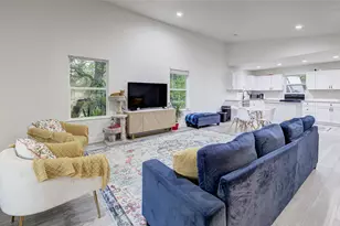 428 Seawind St, Lakeway, TX 78734 - Photo 21