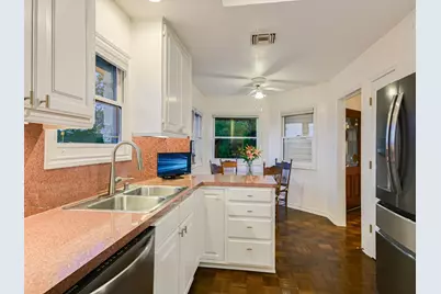 5603 Oakwood Cove #212, Austin, TX 78731 - Photo 15