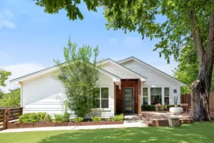 1902 Webberville Rd, Austin, TX 78721 - Photo 1