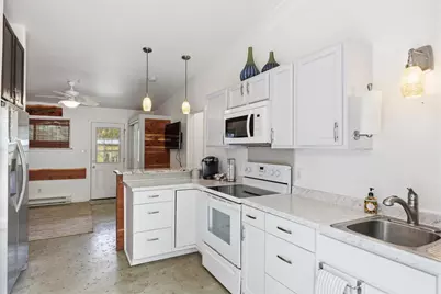 364 Old 71, Cedar Creek, TX 78612 - Photo 27