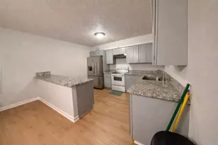 13935 Little Leaf Dr, San Antonio, TX 78247 - Photo 5