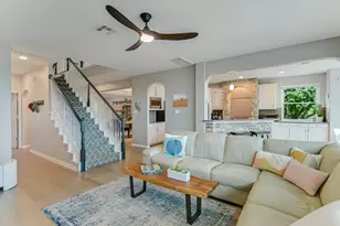 10613 Pointe View Dr, Austin, TX 78738 - Photo 17
