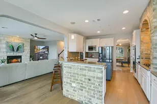 10613 Pointe View Dr, Austin, TX 78738 - Photo 13