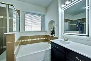 305 Lightcliff St, Hutto, TX 78634 - Photo 19