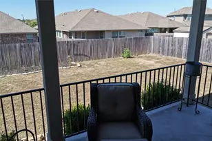 305 Lightcliff St, Hutto, TX 78634 - Photo 31