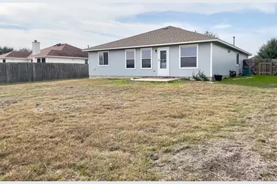 318 Mitchell Drive, Hutto, TX 78634 - Photo 33