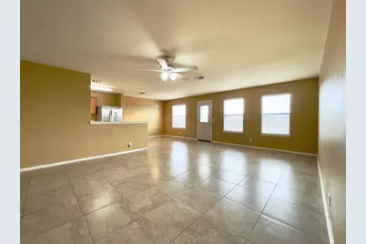 318 Mitchell Drive, Hutto, TX 78634 - Photo 5