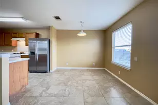 318 Mitchell Dr, Hutto, TX 78634 - Photo 11