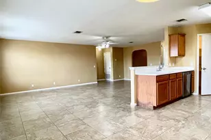 318 Mitchell Dr, Hutto, TX 78634 - Photo 11