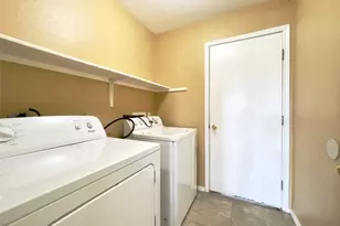 318 Mitchell Dr, Hutto, TX 78634 - Photo 29