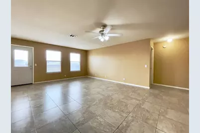 318 Mitchell Drive, Hutto, TX 78634 - Photo 3