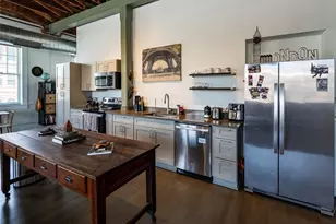 102 E 2nd St, Taylor, TX 76574 - Photo 5