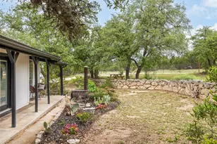2591 Spring Valley Dr, Dripping Springs, TX 78620 - Photo 7