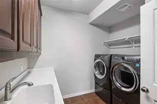 7906 Turnback Ledge Trail, Lago Vista, TX 78645 - Photo 25