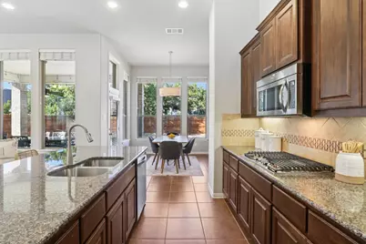 7906 Turnback Ledge Trail, Lago Vista, TX 78645 - Photo 11