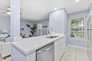 1240 Barton Hills Dr, Austin, TX 78704 - Photo 11