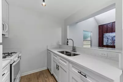 2711 Saint Edwards Circle, Austin, TX 78704 - Photo 15