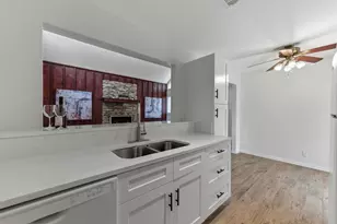 2711 St Edwards Cir, Austin, TX 78704 - Photo 3