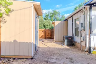 1120 Mark St, Austin, TX 78721 - Photo 17
