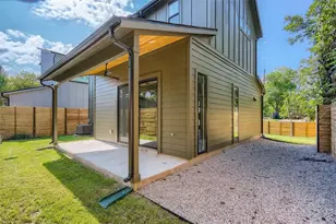 3510 Lyons Rd, Austin, TX 78702 - Photo 13