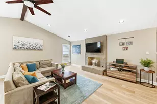 7210 Towering Oaks Dr, Austin, TX 78745 - Photo 11