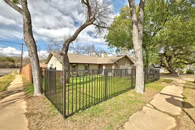 7210 Towering Oaks Drive, Austin, TX 78745 - Photo 7