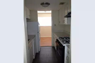 706 W 34th Street #102, Austin, TX 78705 - Photo 5