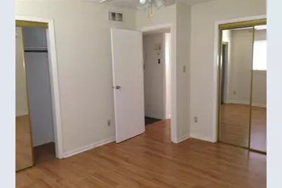 706 W 34th Street #102, Austin, TX 78705 - Photo 9