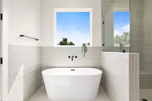 1702 Pennsylvania Ave, Austin, TX 78702 - Photo 21