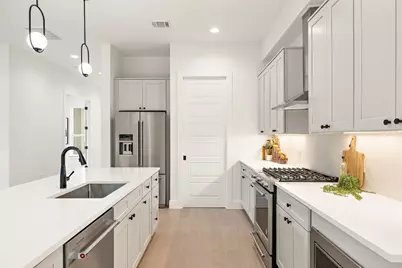 1702 Pennsylvania Avenue, Austin, TX 78702 - Photo 13