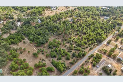 187 K C Drive, Bastrop, TX 78602 - Photo 3