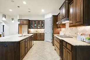 600 Emerald Ridge Dr, Austin, TX 78732 - Photo 15