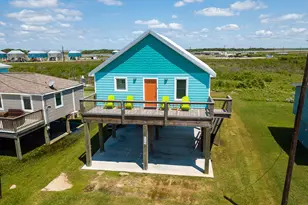 119 Beach Front Dr, Matagorda, TX 77457 - Photo 1