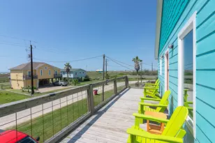 119 Beach Front Dr, Matagorda, TX 77457 - Photo 7