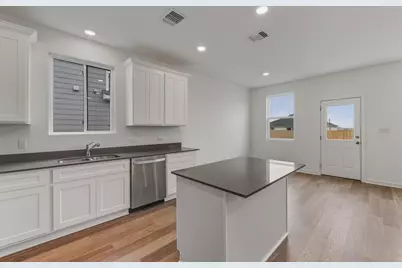 820 Cardenas Street, San Marcos, TX 78666 - Photo 5