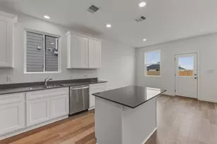 820 Cardenas St, San Marcos, TX 78666 - Photo 5