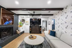 8707 Primrose Ln, Austin, TX 78757 - Photo 3