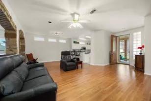 118 Bass St, Georgetown, TX 78633 - Photo 5