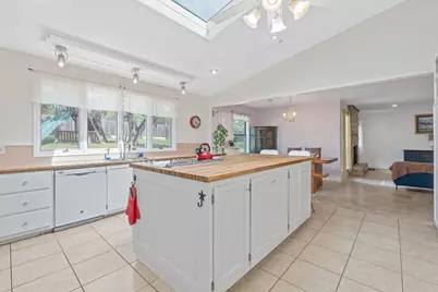 8705 S View Road, Austin, TX 78737 - Photo 11