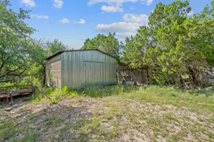8705 S View Rd, Austin, TX 78737 - Photo 37