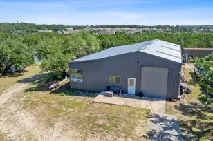 8705 S View Rd, Austin, TX 78737 - Photo 33