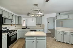 1810 Parkwood Dr, Leander, TX 78641 - Photo 13