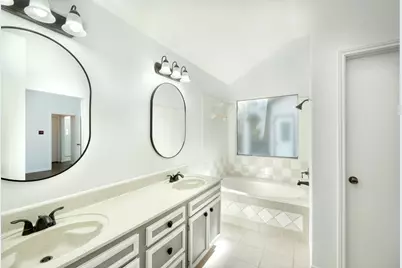 1810 Parkwood Drive, Leander, TX 78641 - Photo 19