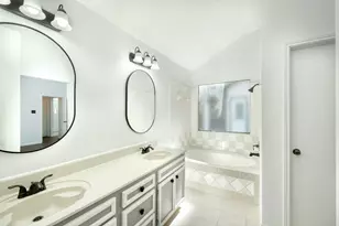 1810 Parkwood Dr, Leander, TX 78641 - Photo 19