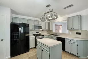 1810 Parkwood Dr, Leander, TX 78641 - Photo 15