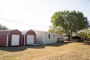 404 S Mill St, Flatonia, TX 78941 - Photo 33