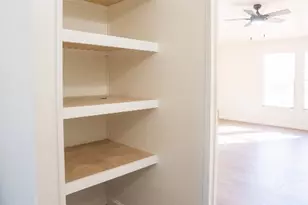 404 S Mill St, Flatonia, TX 78941 - Photo 29