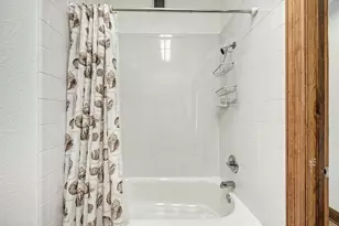 1919 Robbins Pl, Austin, TX 78705 - Photo 21